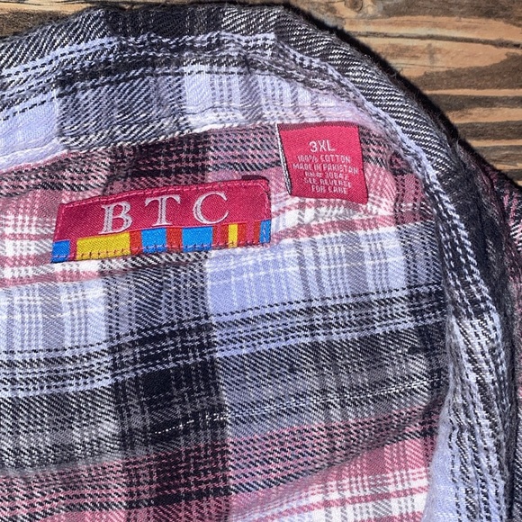 Women’s BTC flannel cotton button up size 3X - Picture 4 of 4